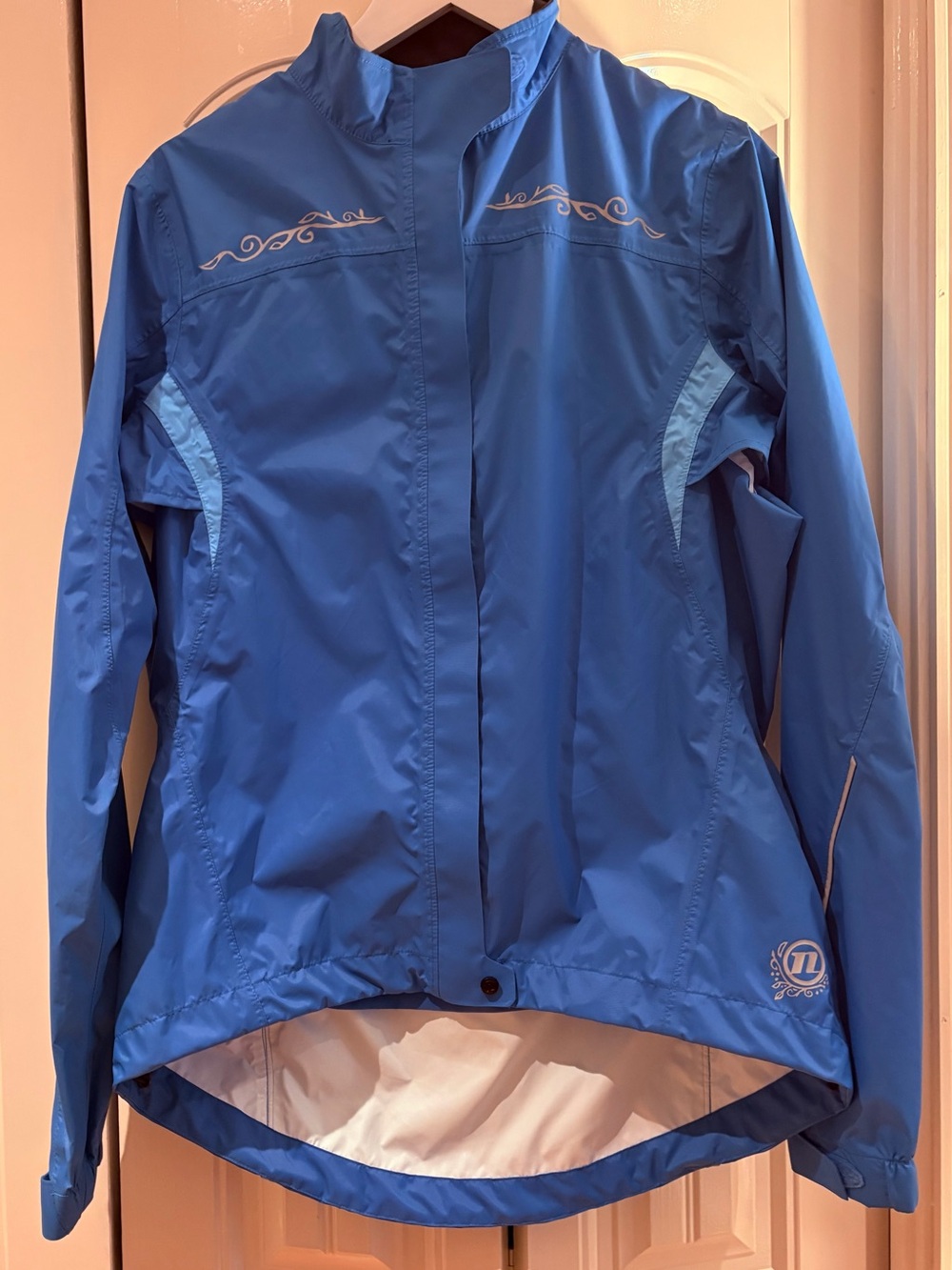 Novara Women’s Blue Cycling Jacket – Size L. (Excellent Condition!)